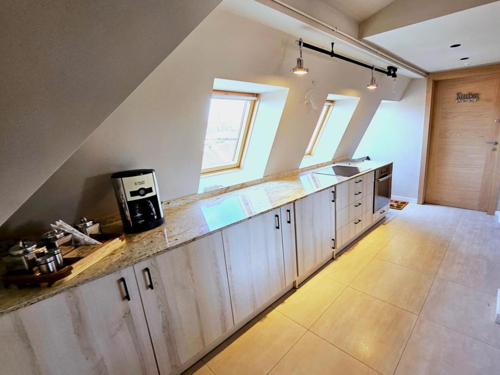 Golden Rooftop Apartment-oldtown Apartament *